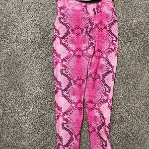 Lici fit: Pink Snake Print Leggings and Top